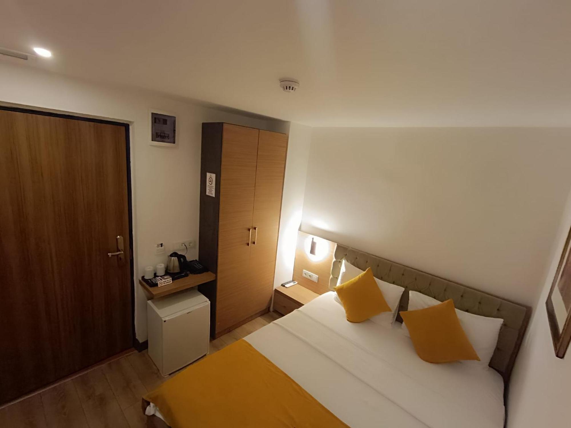Comfy Otel Antalya Lara Εξωτερικό φωτογραφία