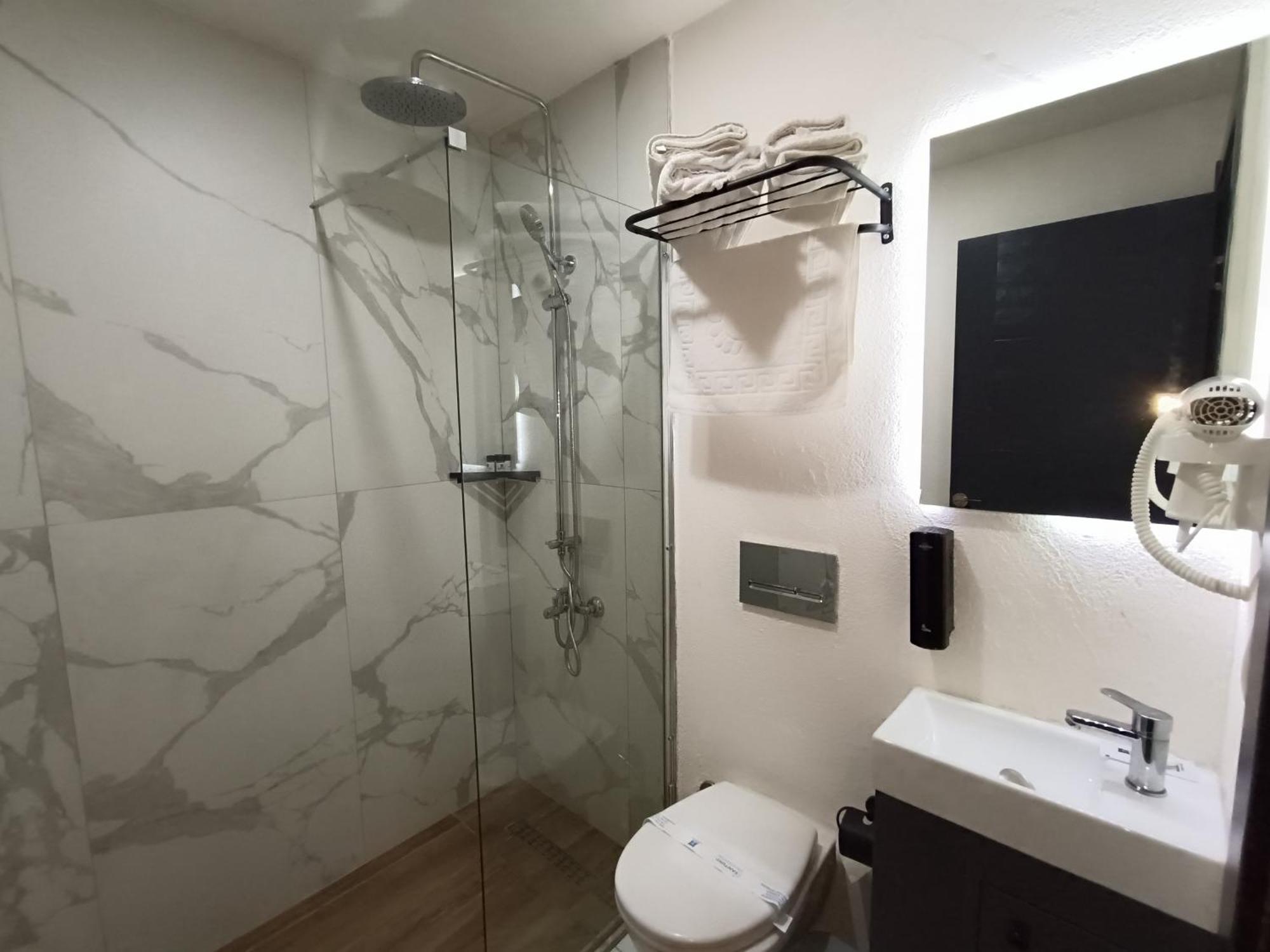 Comfy Otel Antalya Lara Δωμάτιο φωτογραφία